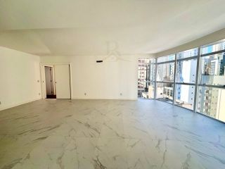 Apartamento à Venda no Edifício Unique Tower em Balneário Camboriú, 3 Suítes, 11º Andar, 2 Vagas de Garagem