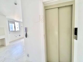 Apartamento à Venda no Edifício Unique Tower em Balneário Camboriú, 3 Suítes, 11º Andar, 2 Vagas de Garagem