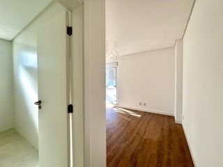 Apartamento à Venda no Edifício Unique Tower em Balneário Camboriú, 3 Suítes, 11º Andar, 2 Vagas de Garagem