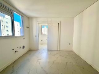 Apartamento à Venda no Edifício Unique Tower em Balneário Camboriú, 3 Suítes, 11º Andar, 2 Vagas de Garagem