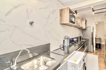 Apartamento Reformado e Mobiliado a 400m da Praia no Edifício Praia de Itaparica – Balneário Camboriú