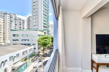 Apartamento Reformado e Mobiliado a 400m da Praia no Edifício Praia de Itaparica – Balneário Camboriú