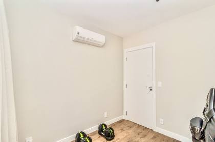 Apartamento Reformado e Mobiliado a 400m da Praia no Edifício Praia de Itaparica – Balneário Camboriú