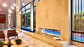 Apartamento de Alto Luxo no Edifício Carmen, 3 Suítes, Porteira Fechada ao lado do Clube Curitibano