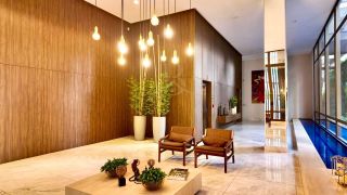Apartamento de Alto Luxo no Edifício Carmen, 3 Suítes, Porteira Fechada ao lado do Clube Curitibano