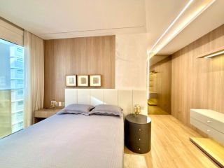 Apartamento de Alto Luxo no Edifício Carmen, 3 Suítes, Porteira Fechada ao lado do Clube Curitibano