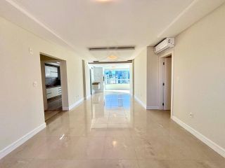 APARTAMENTO À VENDA NO EDIFÍCIO SOLAR DO TAMARINDO | 3 DORMITÓRIOS,122m² PRIVATIVOS, 2 VAGAS, CENTRO DE BALNEÁRIO CAMBORIÚ