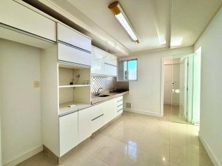 APARTAMENTO À VENDA NO EDIFÍCIO SOLAR DO TAMARINDO | 3 DORMITÓRIOS,122m² PRIVATIVOS, 2 VAGAS, CENTRO DE BALNEÁRIO CAMBORIÚ