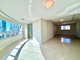 APARTAMENTO À VENDA NO EDIFÍCIO SOLAR DO TAMARINDO | 3 DORMITÓRIOS,122m² PRIVATIVOS, 2 VAGAS, CENTRO DE BALNEÁRIO CAMBORIÚ