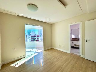APARTAMENTO À VENDA NO EDIFÍCIO SOLAR DO TAMARINDO | 3 DORMITÓRIOS,122m² PRIVATIVOS, 2 VAGAS, CENTRO DE BALNEÁRIO CAMBORIÚ
