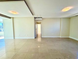 APARTAMENTO À VENDA NO EDIFÍCIO SOLAR DO TAMARINDO | 3 DORMITÓRIOS,122m² PRIVATIVOS, 2 VAGAS, CENTRO DE BALNEÁRIO CAMBORIÚ