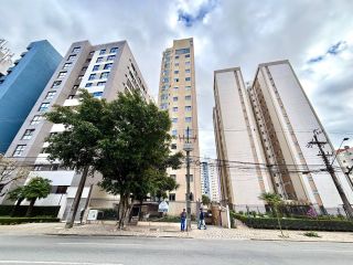 Apartamento 1 Quarto com Sacada no Cristo Rei - Edifício Trianon Park