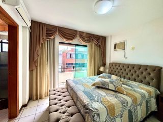 Apartamento 4 Dormitórios à Venda no Centro de Balneário Camboriú – 2 Suítes e Sacada com Churrasqueira