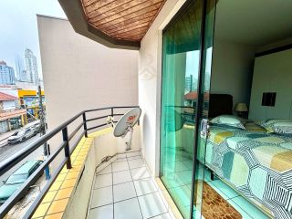 Apartamento 4 Dormitórios à Venda no Centro de Balneário Camboriú – 2 Suítes e Sacada com Churrasqueira