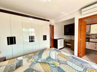 Apartamento 4 Dormitórios à Venda no Centro de Balneário Camboriú – 2 Suítes e Sacada com Churrasqueira