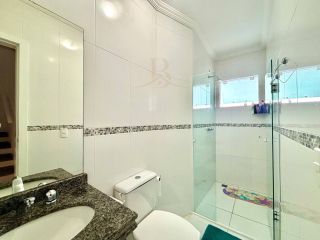 Sobrado Triplex 3 Quartos (2 Suítes) à Venda no Atuba, Curitiba - 146m² com Churrasqueira e Ático