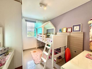 Sobrado Triplex 3 Quartos (2 Suítes) à Venda no Atuba, Curitiba - 146m² com Churrasqueira e Ático