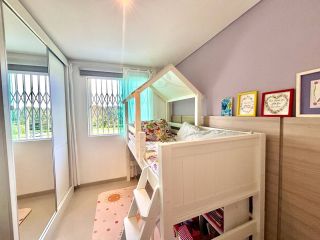 Sobrado Triplex 3 Quartos (2 Suítes) à Venda no Atuba, Curitiba - 146m² com Churrasqueira e Ático