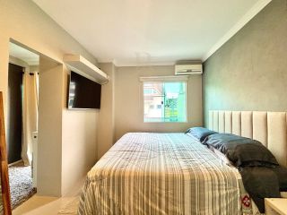 Sobrado Triplex 3 Quartos (2 Suítes) à Venda no Atuba, Curitiba - 146m² com Churrasqueira e Ático