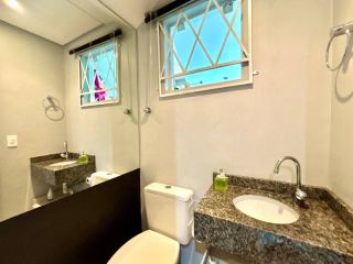 Sobrado Triplex 3 Quartos (2 Suítes) à Venda no Atuba, Curitiba - 146m² com Churrasqueira e Ático