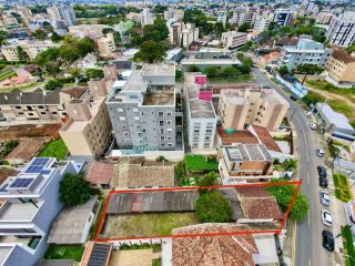 Terreno à venda no Água Verde – 466 m² | ZR4.1