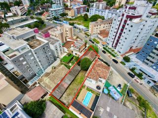 Terreno à venda no Água Verde – 466 m² | ZR4.1