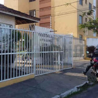 Apto Condomínio Nova Canaã no bairro Lamarão