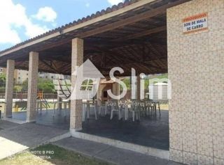 Apartamento no Condomínio Santa Fé