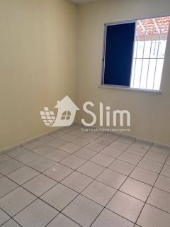 Casa em rua Pública no bairro Aruana