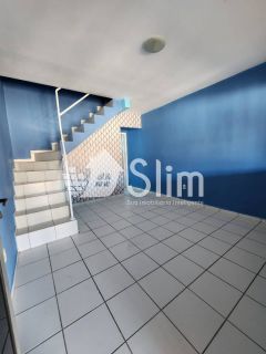 Casa duplex condomínio no Rosa Elze