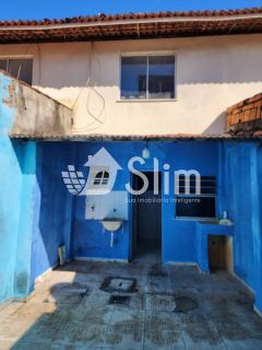 Casa duplex condomínio no Rosa Elze
