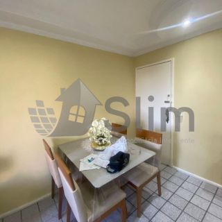 Apartamento no bairro Luzia