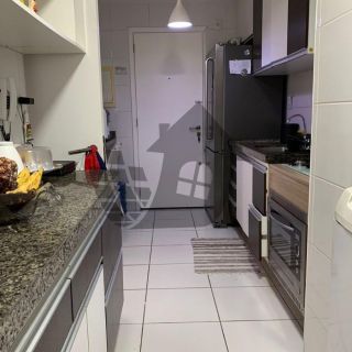 Apartamento no bairro Luzia