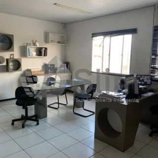 Prédio Comercial no bairro José Conrado de Araújo