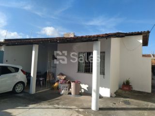 Casa 3/4 Padrão em rua pública