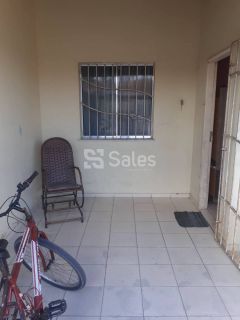 Casa 3/4 Padrão em rua pública
