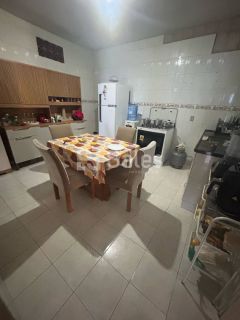 Casa 2/4 no 18 do Forte
