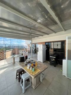 Apartamento Cobertura no Edifício Biarritz Plaza