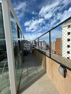 Apartamento Cobertura no Edifício Biarritz Plaza