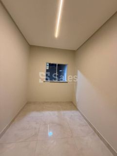 Casa 2/4 no Bairro Lamarão