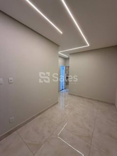 Casa 2/4 no Bairro Lamarão