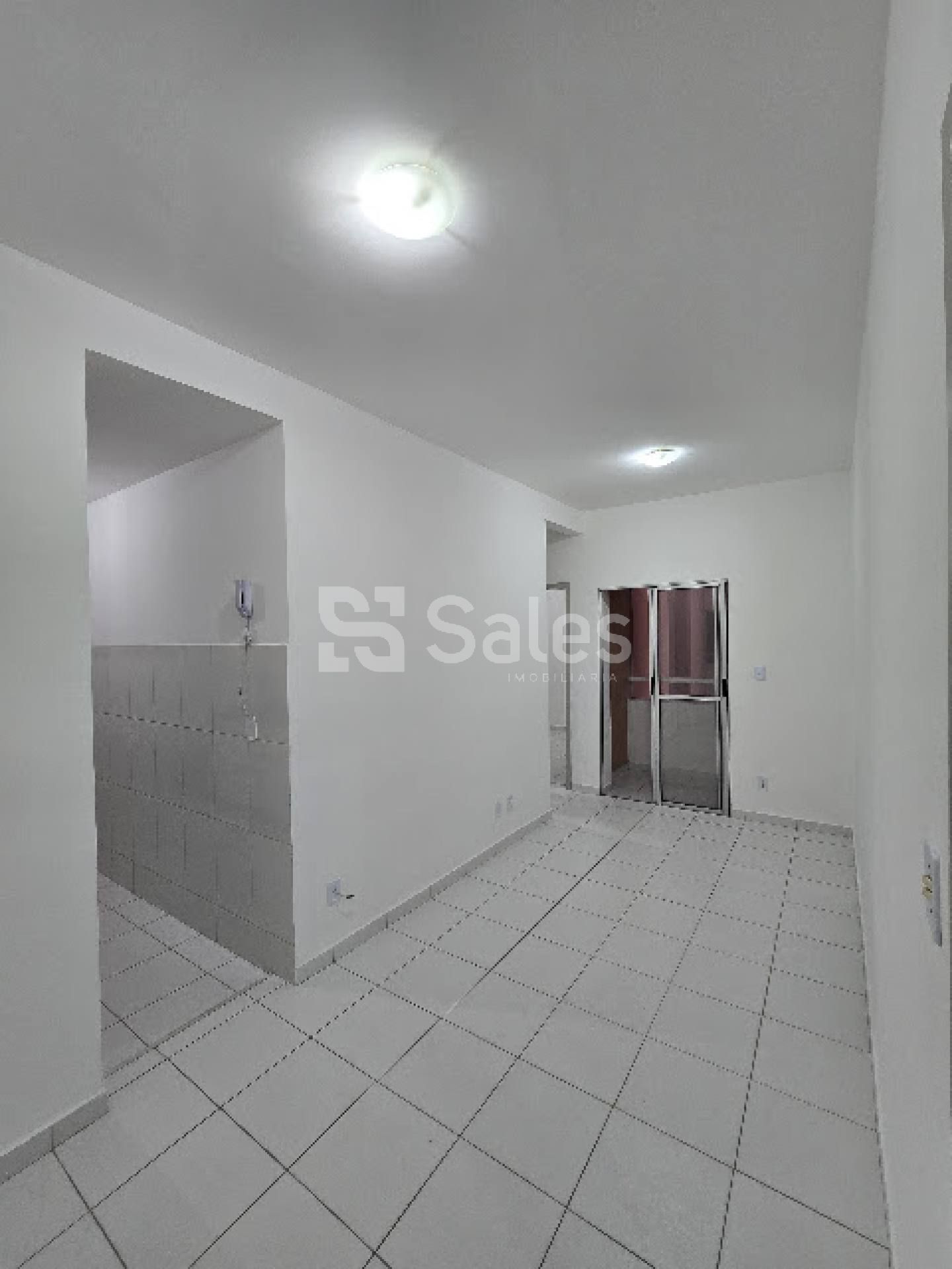 Apartamento 2/4 no Residencial dos Pássaros