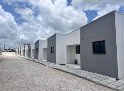 Casas com 2 Quartos no Condomínio Fechado em Igarassu