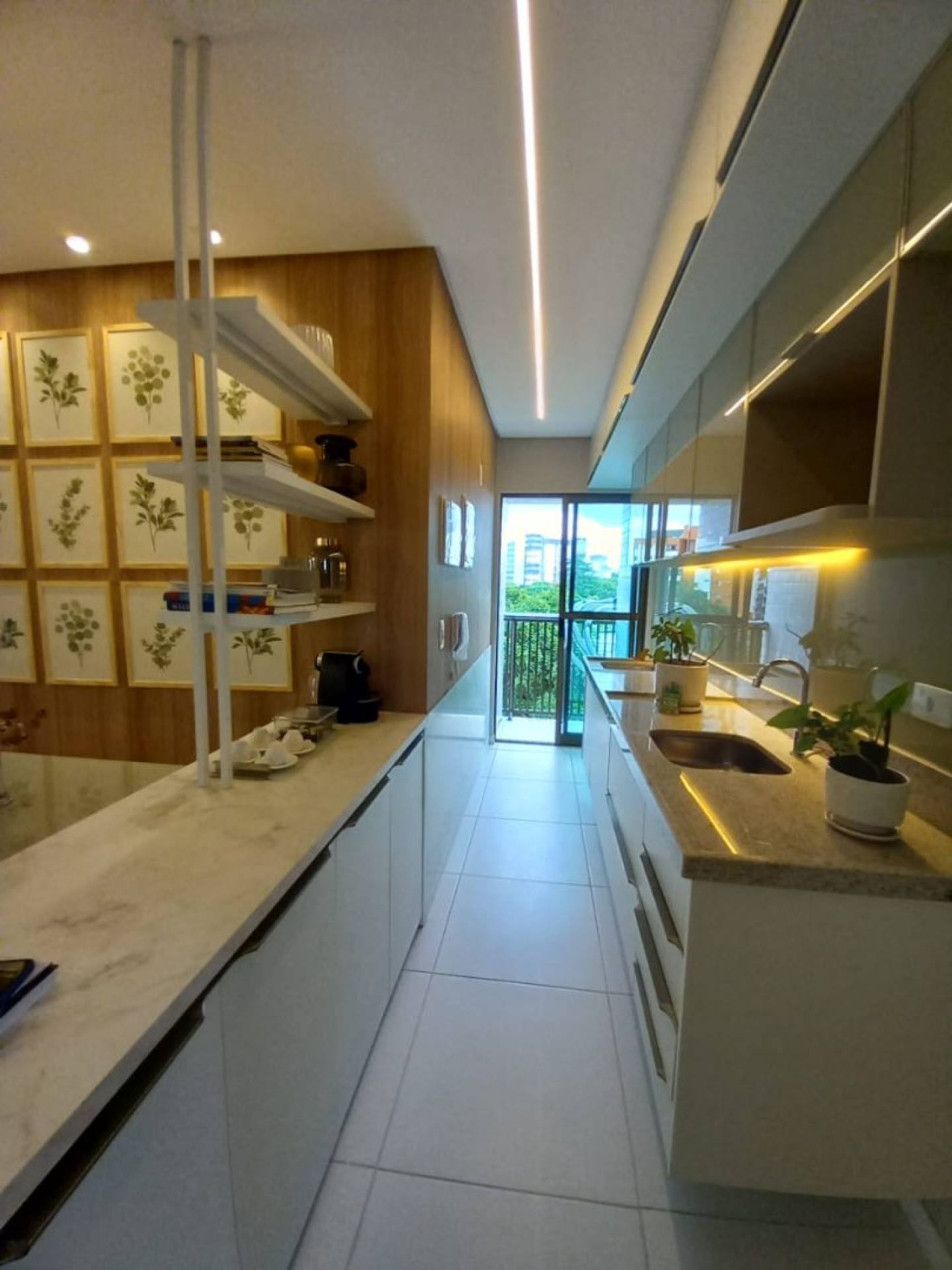 Apartamento Para Vender com 3 quartos 2 suítes no bairro Boa Viagem  em Recife