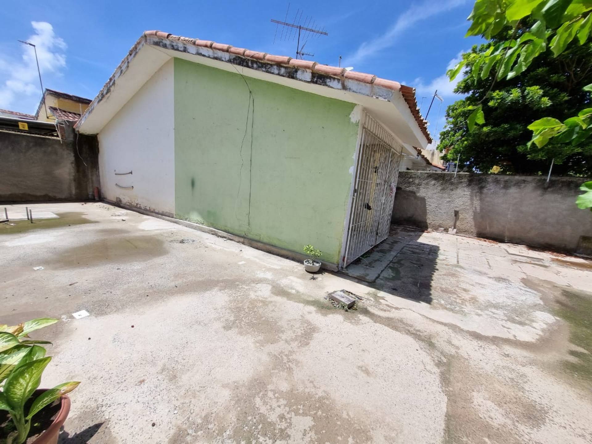 Vende-se Casa em Pau Amarelo