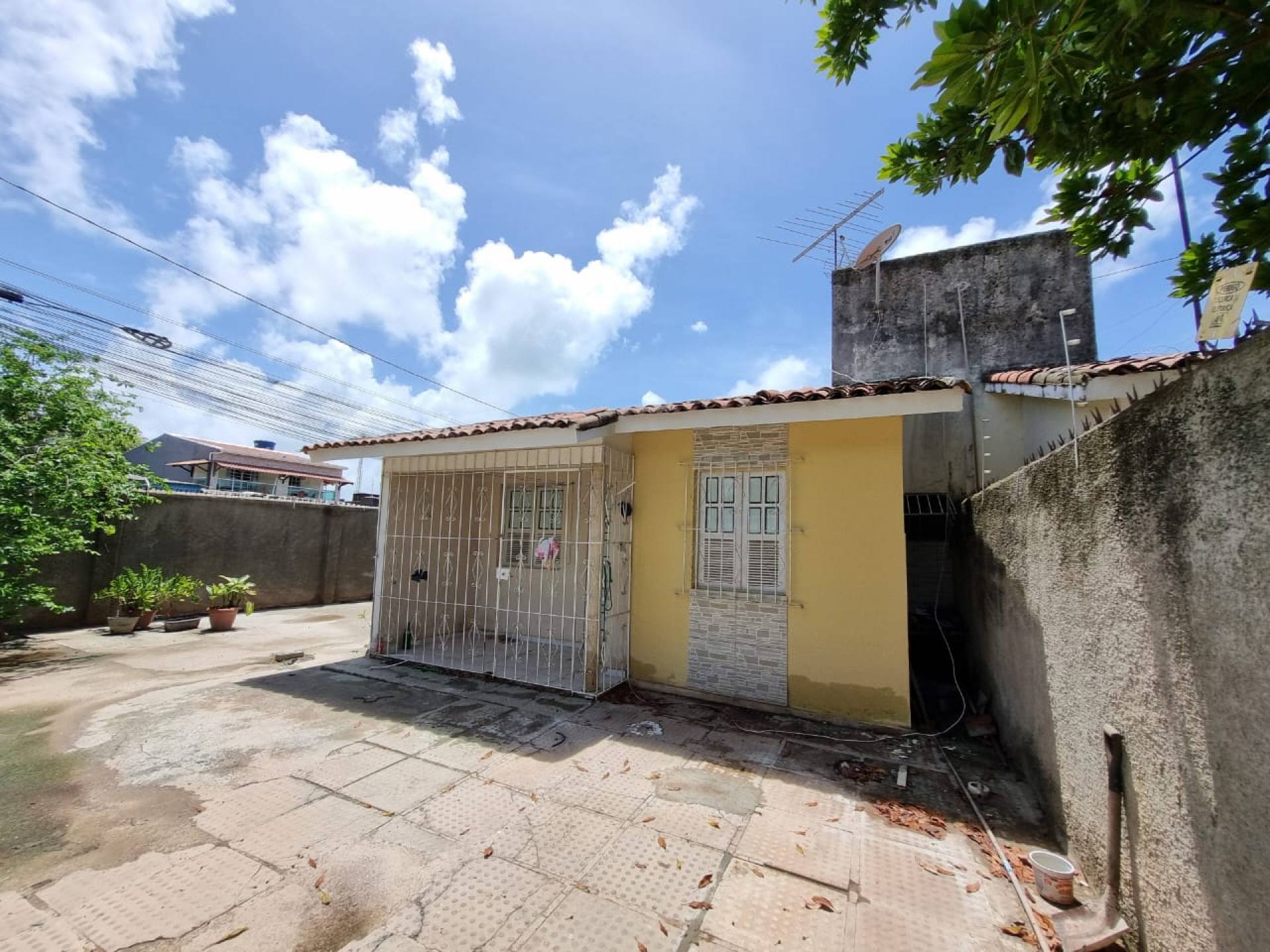 Vende-se Casa em Pau Amarelo