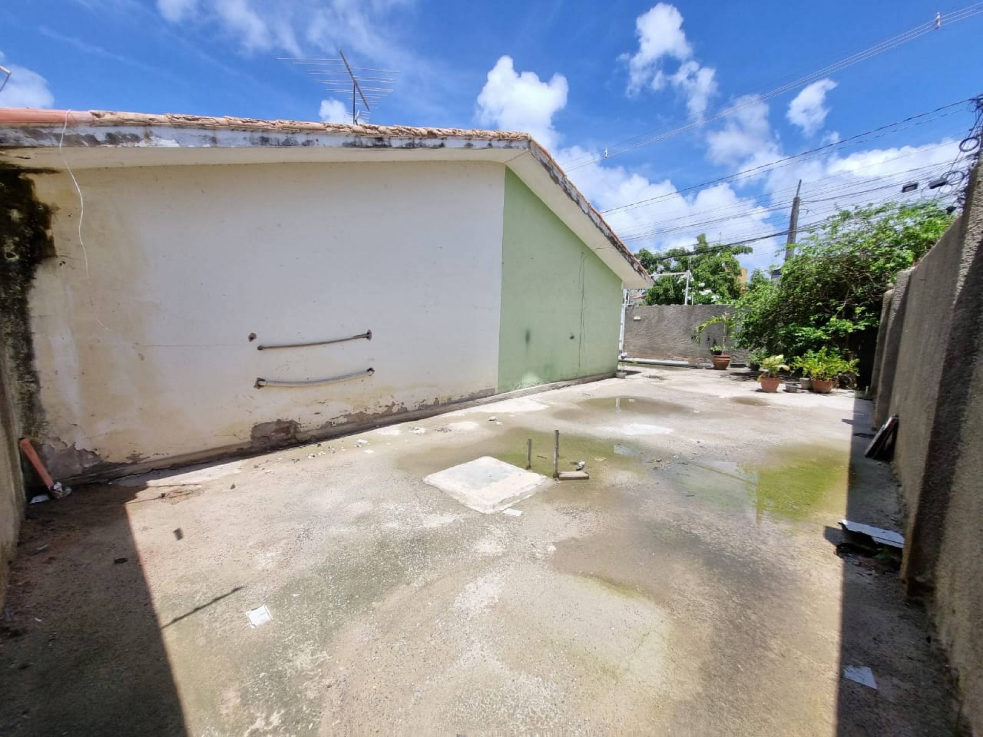 Vende-se Casa em Pau Amarelo