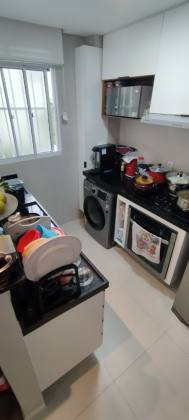 Apartamento todo Reformado de 2 Quartos Próximo a Rio Doce em Olinda
