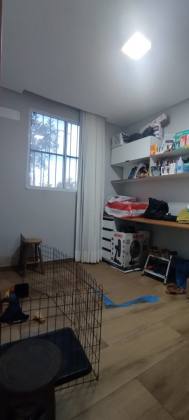 Apartamento todo Reformado de 2 Quartos Próximo a Rio Doce em Olinda