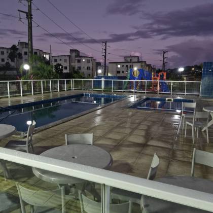 Apartamento todo Reformado de 2 Quartos Próximo a Rio Doce em Olinda
